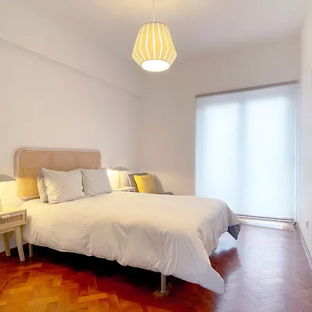דירה Sweet Cashmere - Spacious With Balcony Near Metro & Airport *