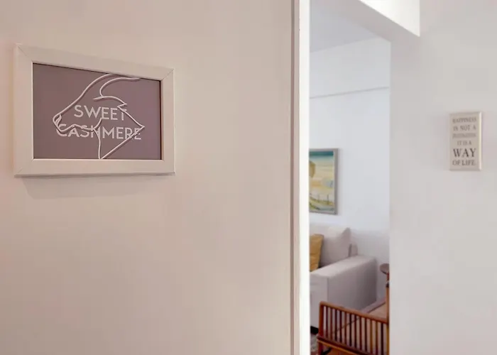 Sweet Cashmere - Spacious With Balcony Near Metro & Airport *