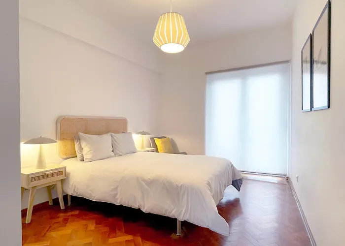 דירה Sweet Cashmere - Spacious With Balcony Near Metro & Airport *