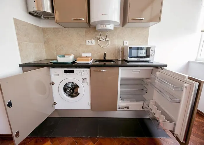 Sweet Cashmere - Spacious With Balcony Near Metro & Airport * Lisboa