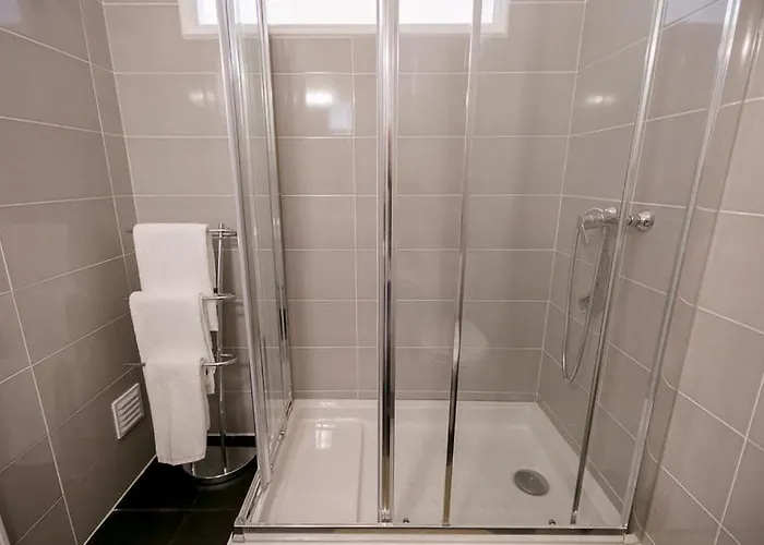 Sweet Cashmere - Spacious With Balcony Near Metro & Airport דירה ליסבון