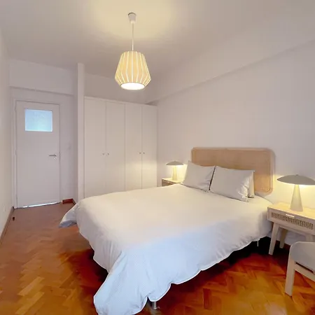 Sweet Cashmere - Spacious With Balcony Near Metro & Airport