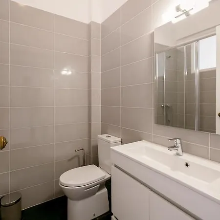 Sweet Cashmere - Spacious With Balcony Near Metro & Airport Apartment Lisbon