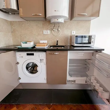 Sweet Cashmere - Spacious With Balcony Near Metro & Airport * Lisbon